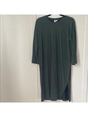 dRA Los Angeles Size S Green Long Sleeve Midi Dress Asymmetrical Hem